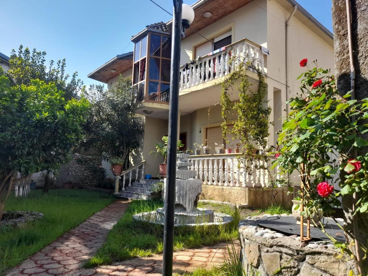 Gather Inn Guest House Shkodër Exteriér fotografie